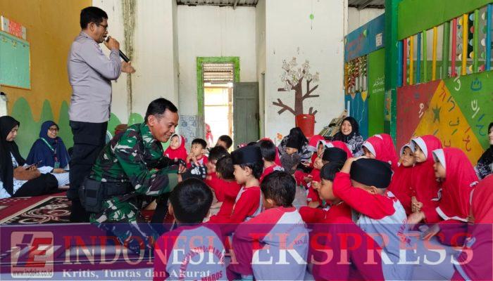 Babinsa Moncongloe Tanamkan Disiplin dan Nasionalisme Sejak Usia Dini