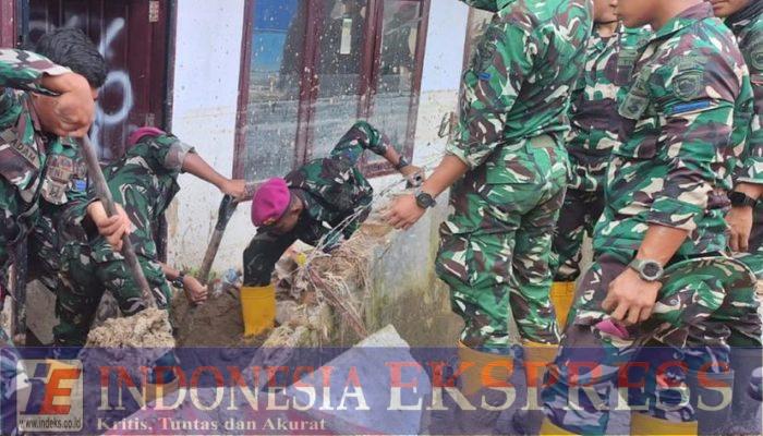 Marinir TNI AL Kerahkan Personel dan Alat Berat Pulihkan Tapanuli Selatan