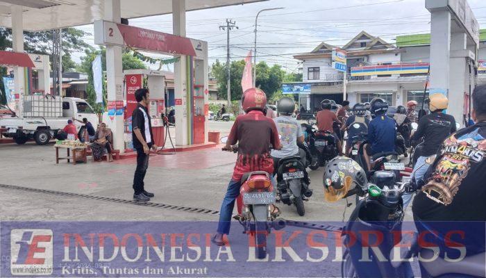 Warga Soppeng Serbu SPBU, Antrean Mengular Diduga Dampak Kepanikan Informasi BBM