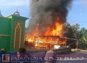 Dua Rumah Warga di Sabbangparu Wajo Ludes Terbakar, Kerugian Ditaksir Capai Ratusan Juta Rupiah