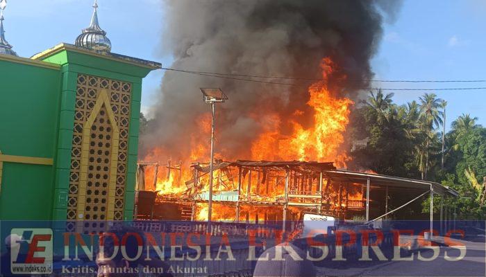Dua Rumah Warga di Sabbangparu Wajo Ludes Terbakar, Kerugian Ditaksir Capai Ratusan Juta Rupiah