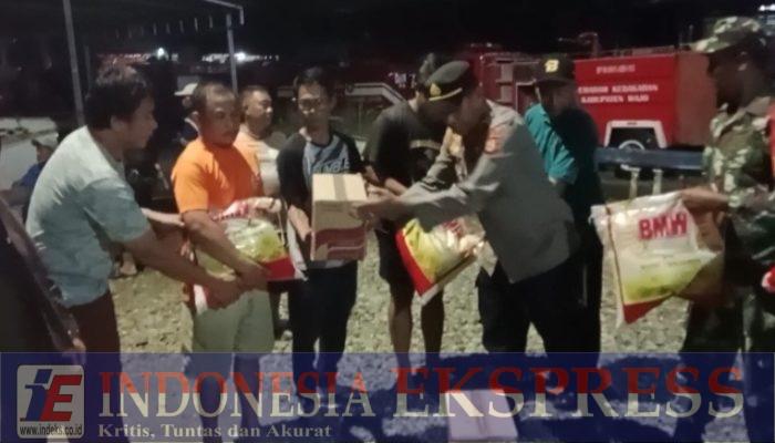 Kapolsek Sabbangparu Salurkan Bantuan kepada Korban Kebakaran di Desa Pallimae