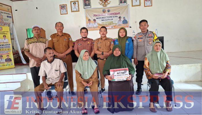 Pemdes Teporombua Salurkan BLT DD Tahap I dan Insentif Aparatur Desa