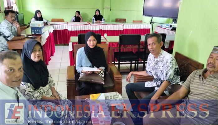 Didampingi Orang Tua, Alumni SDN 37 Kabaro Terima Ijazah yang Tertunda Diambil