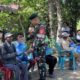 Yonarmed 12 Kostrad Tebar Kepedulian Sosial Bersama Kelurahan Fatukbot Melalui Jumat Berkah