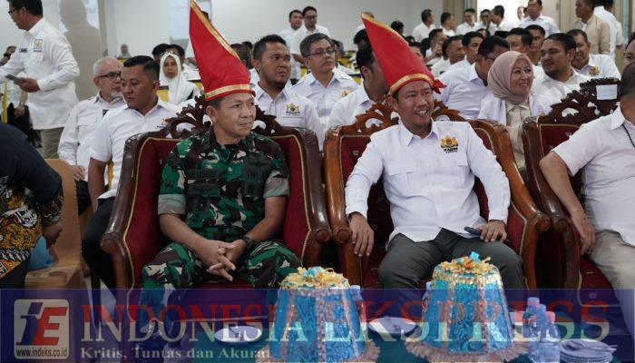 Kasdam Hasanuddin Hadiri Musprov VIII Kadin Sulsel, Tegaskan Dukungan TNI terhadap Iklim Investasi dan Pertumbuhan Ekonomi