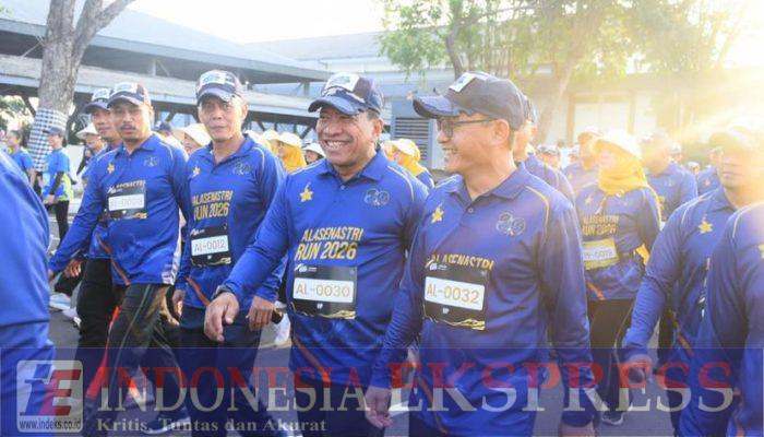Kodaeral V Dan Ribuan Runners Semarakkan Jalasenastri Run 2026 di Surabaya