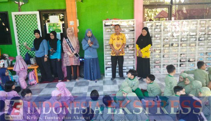 Perpustakaan Keliling Hadir di PAUD Nabigh, Kadis Perpustakaan Soppeng Ajak Anak Cintai Buku Sejak Dini