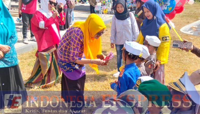 Semarak HUT RI ke-81, 642 Anak PAUD di Liliriaja Ikuti Karnaval