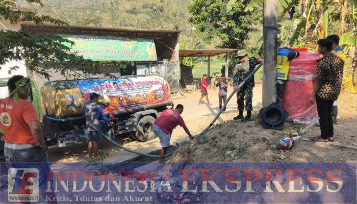 TNI-BPBD Trenggalek Salurkan 8.000 Liter Air Bersih untuk Warga Terdampak Kekeringan