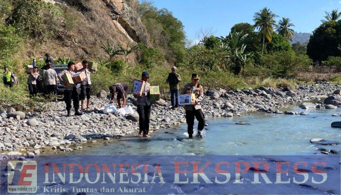 Menembus Jalan Terjal, Polri Hadir Membawa Harapan: Kapolres Nagekeo Salurkan Bantuan Kapolda NTT untuk Warga Terdampak Gempa