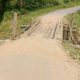 Janji Manis Jembatan Permanen Laikandonga Ternyata Masih Batang Kelapa