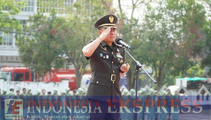 Sambut HUT TNI ke-81, Kodim 1403/Palopo Ziarah ke TMP dan Anjangsana ke Warakawuri serta Veteran
