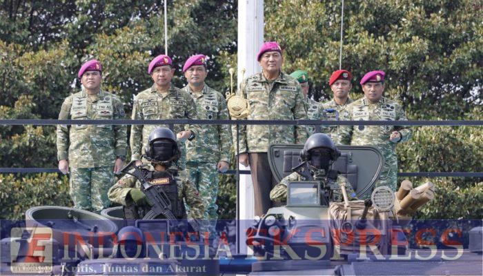 Modernisasi Alutsista Marinir, Panglima TNI Serahkan Ranpur AAV M-35 kepada TNI AL