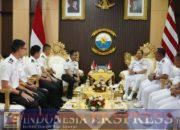 Pangkoarmada II Terima Courtesy Call Komandan RSS Stalwart-72, Perkuat Persahabatan TNI AL dan RSN
