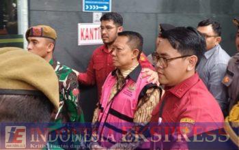 Eks Jampidsus Febrie Adriansyah Didakwa Peras Pengusaha Rp55 Miliar, 74 Kg Emas Disita