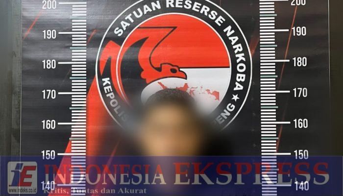 Pria “BK” Tertangkap Polisi Saat Operasi Sarang Narkoba di Soppeng
