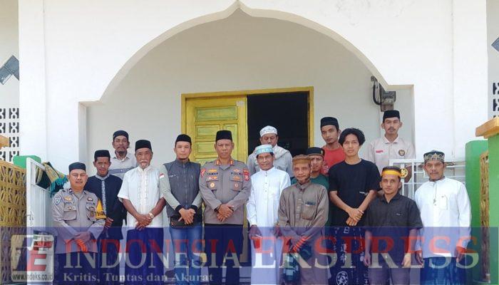 Jumat Keliling, Wakapolres Bersama Jajaran Polres Soppeng Perkuat Kedekatan dengan Masyarakat