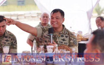 Wakil Panglima TNI Tinjau Yonif TP 926/Pangalangok Libau, Perkuat Pertahanan dan Pembangunan Kawasan Perbatasan