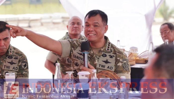 Wakil Panglima TNI Tinjau Yonif TP 926/Pangalangok Libau, Perkuat Pertahanan dan Pembangunan Kawasan Perbatasan