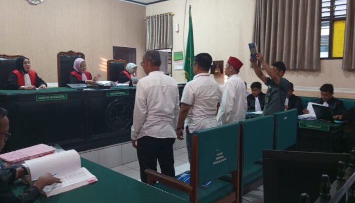 Mantan Bupati Kolut Rusda Mahmud Bersaksi di PN Kendari, Keabsahan IUP 475 Hektare PT CSM Dipersoalkan